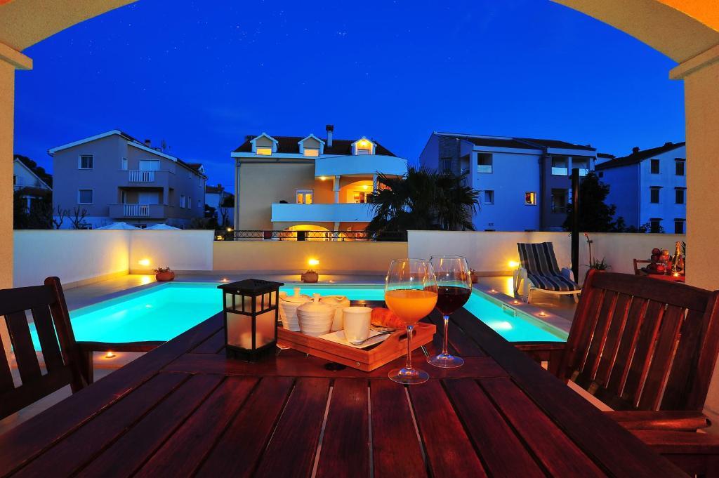 Villa Vanilla With Heated Pool Zadar Oda fotoğraf